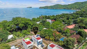 Three Bedroom Paradise Villa Across The Beach